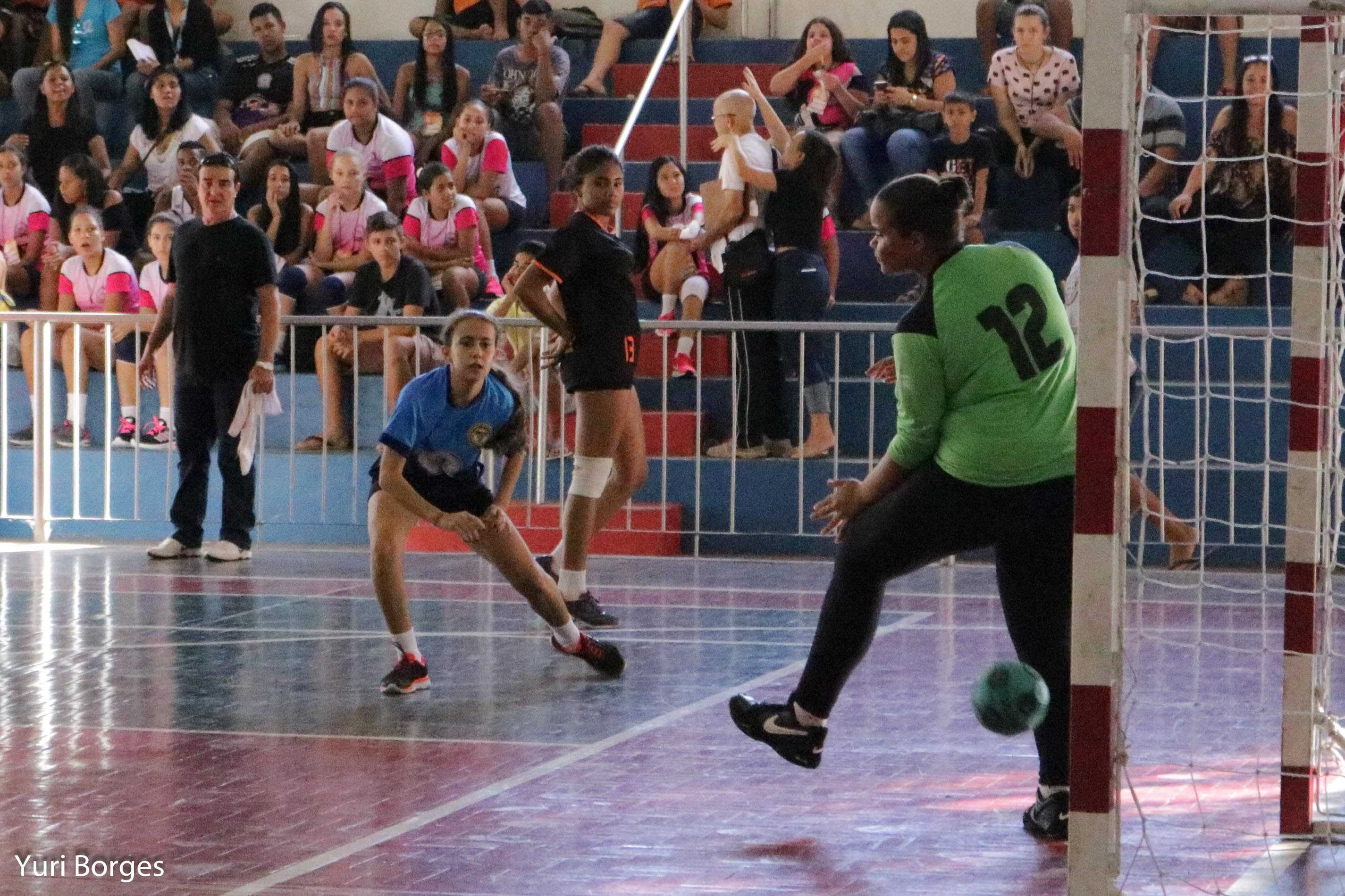 Handebol feminino de Ipatinga se classifica para a Regional do JEMG -  Diário Popular MG