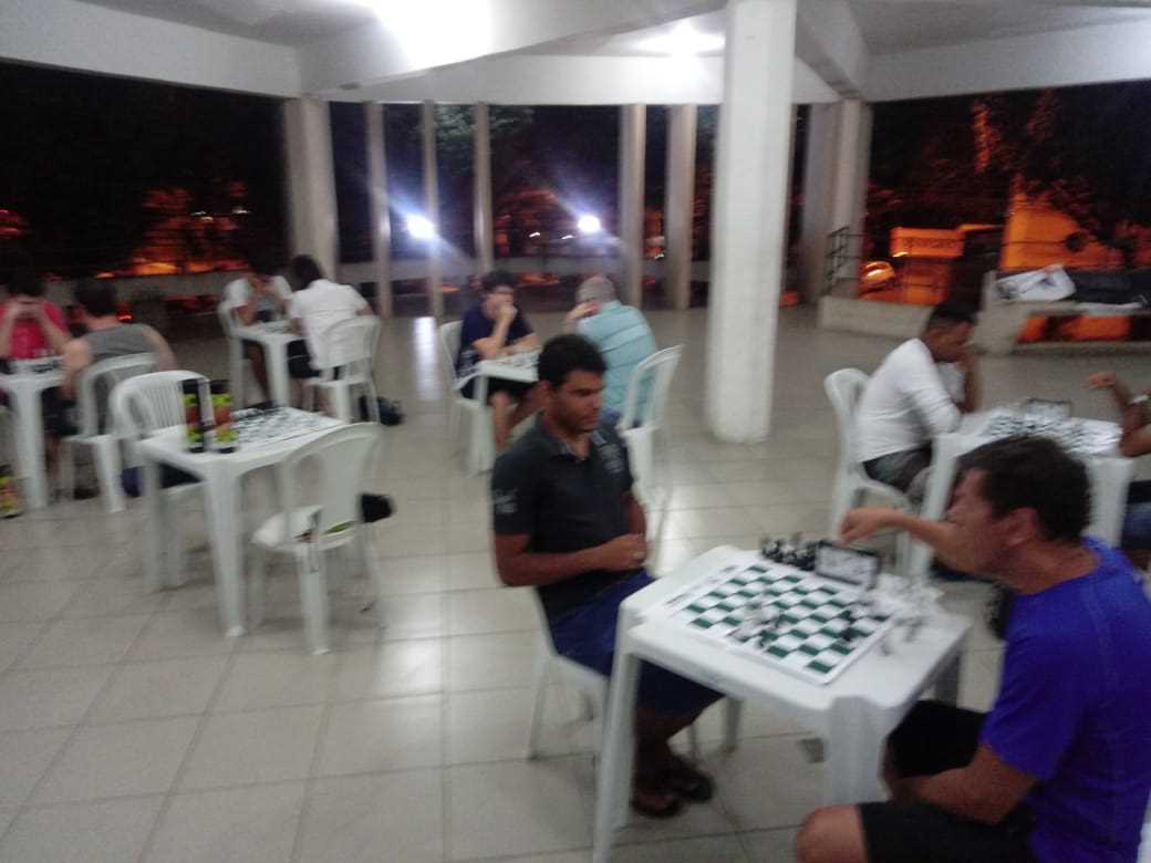 Prefeitura Municipal de Governador Valadares - Centro Cultural Nelson  Mandela terá aulas de xadrez