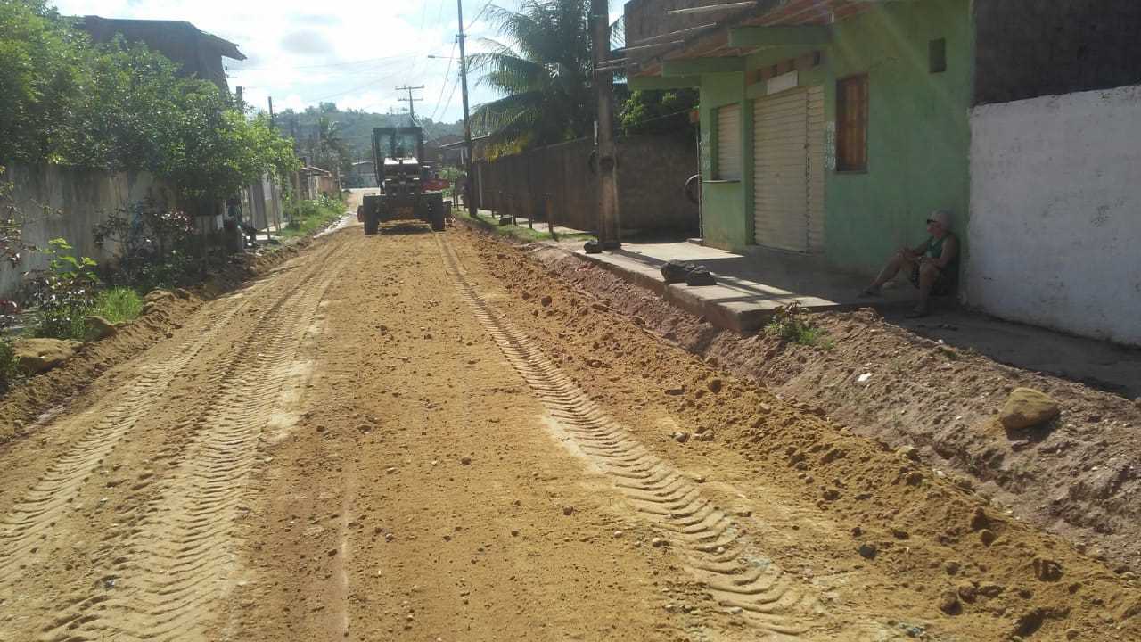 Prefeitura Municipal de Ilhéus - Recuperação das estradas vicinais do Retiro, Tibina e Aderno começa na próxima semana