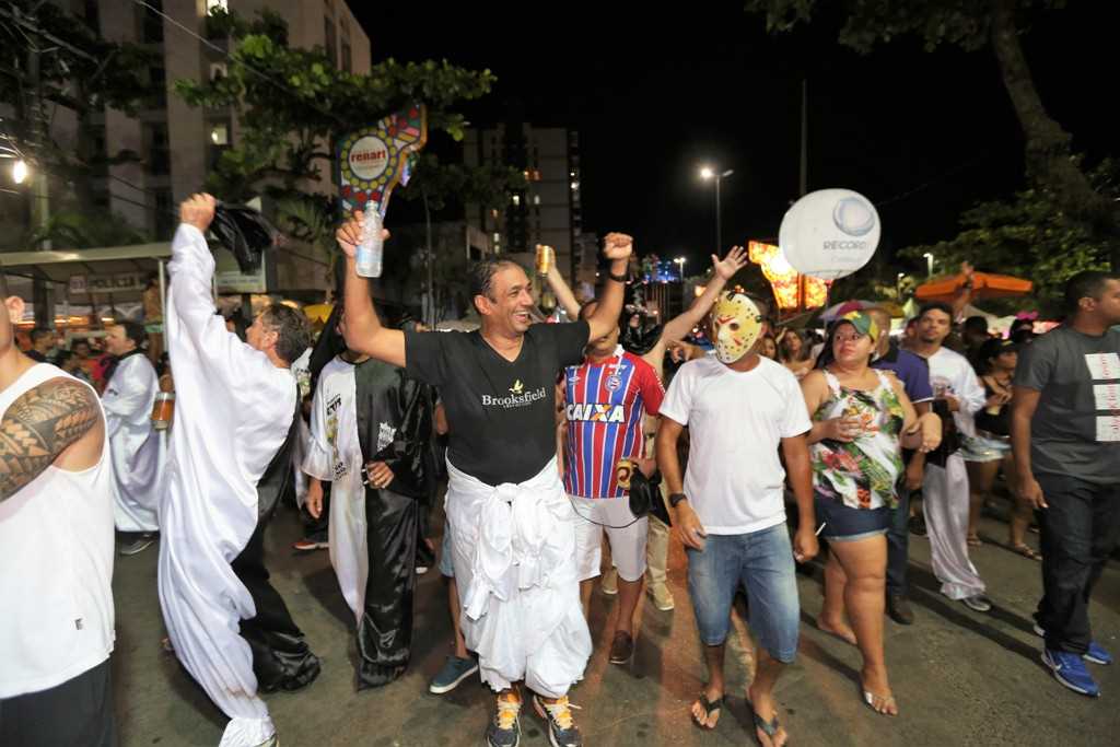 Portal da Transparência de Ilheus - Tradicionais blocos levaram para Ilhéus  Folia antigas músicas