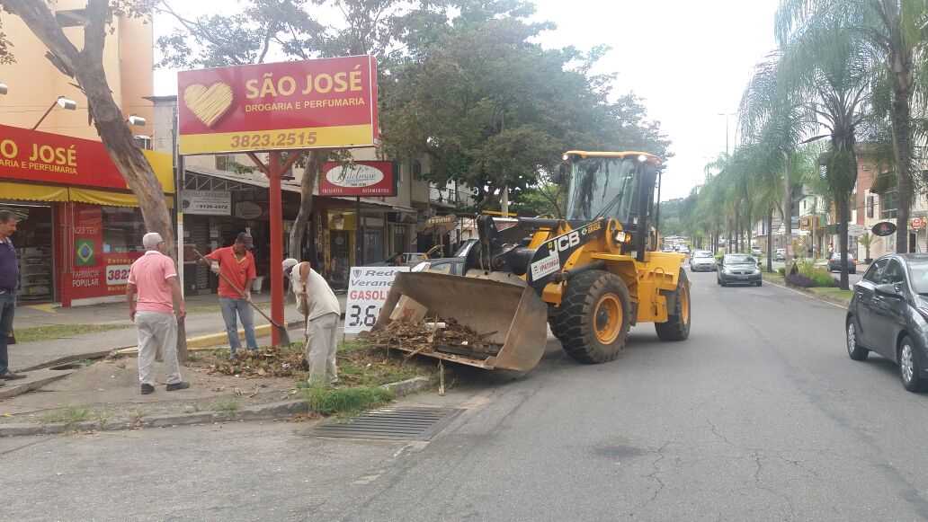 Prefeitura Municipal de Ipatinga - Toneladas de lixo são