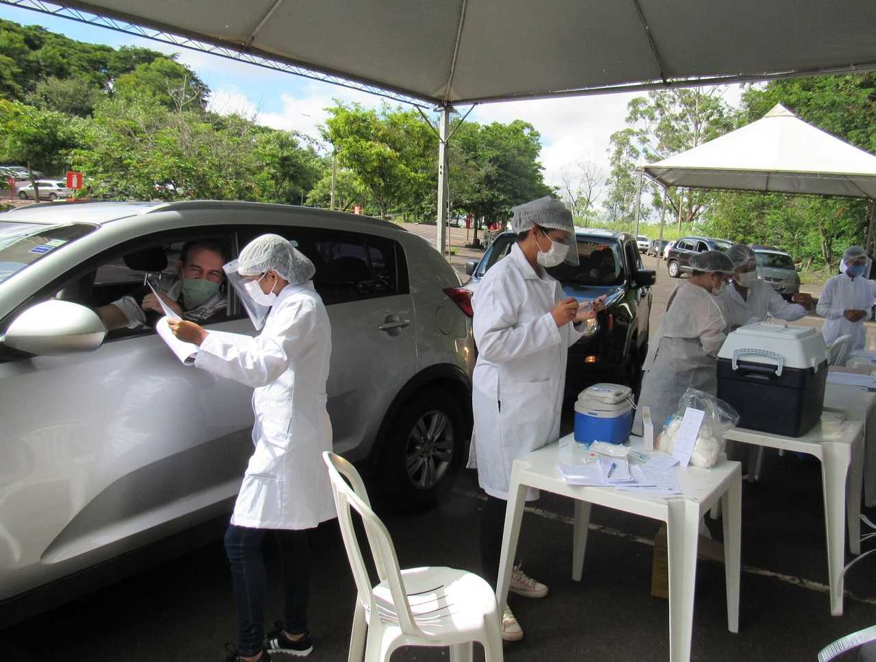 Prefeitura Municipal de Itabira - Drive-thru continua na segunda