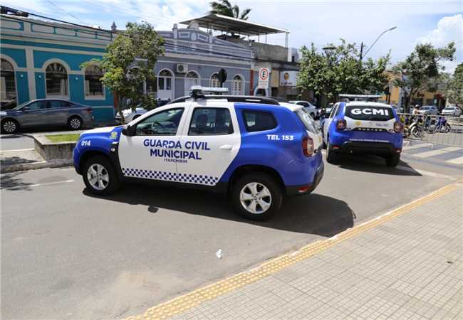 Novas viaturas são entregues à GCM