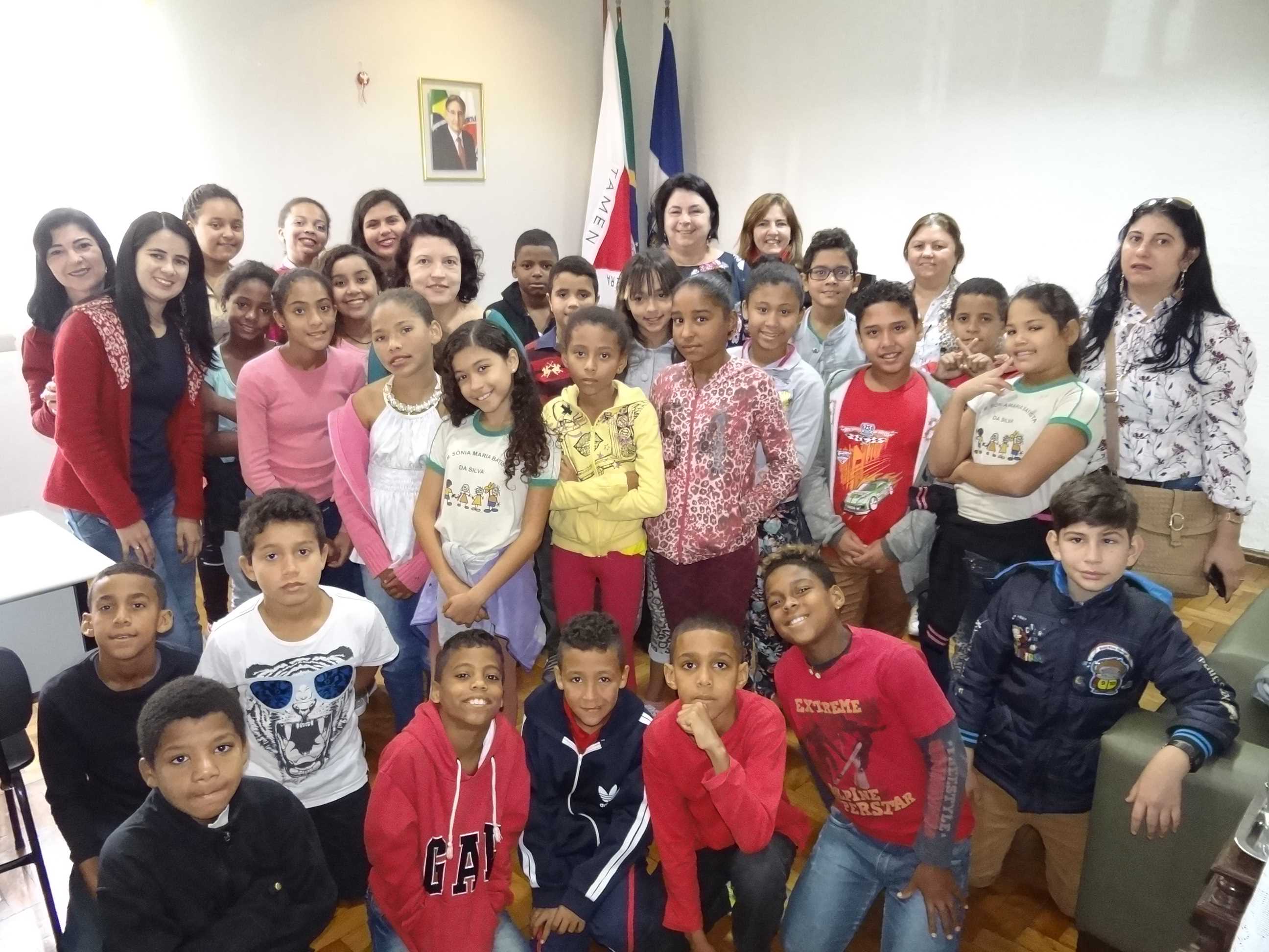 Escol - Escola Municipal Professora Maria Aparecida Batista