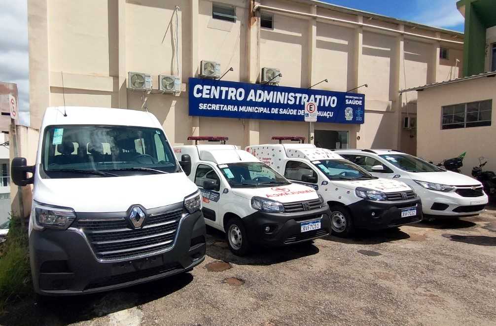 Prefeitura Municipal de Manhuaçu - Secretaria de Saúde recebe quatro novos  veículos