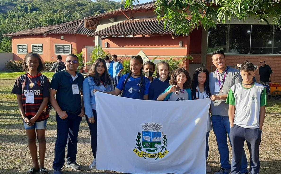 Prefeitura Municipal de Raul Soares - QUER APRENDER XADREZ?