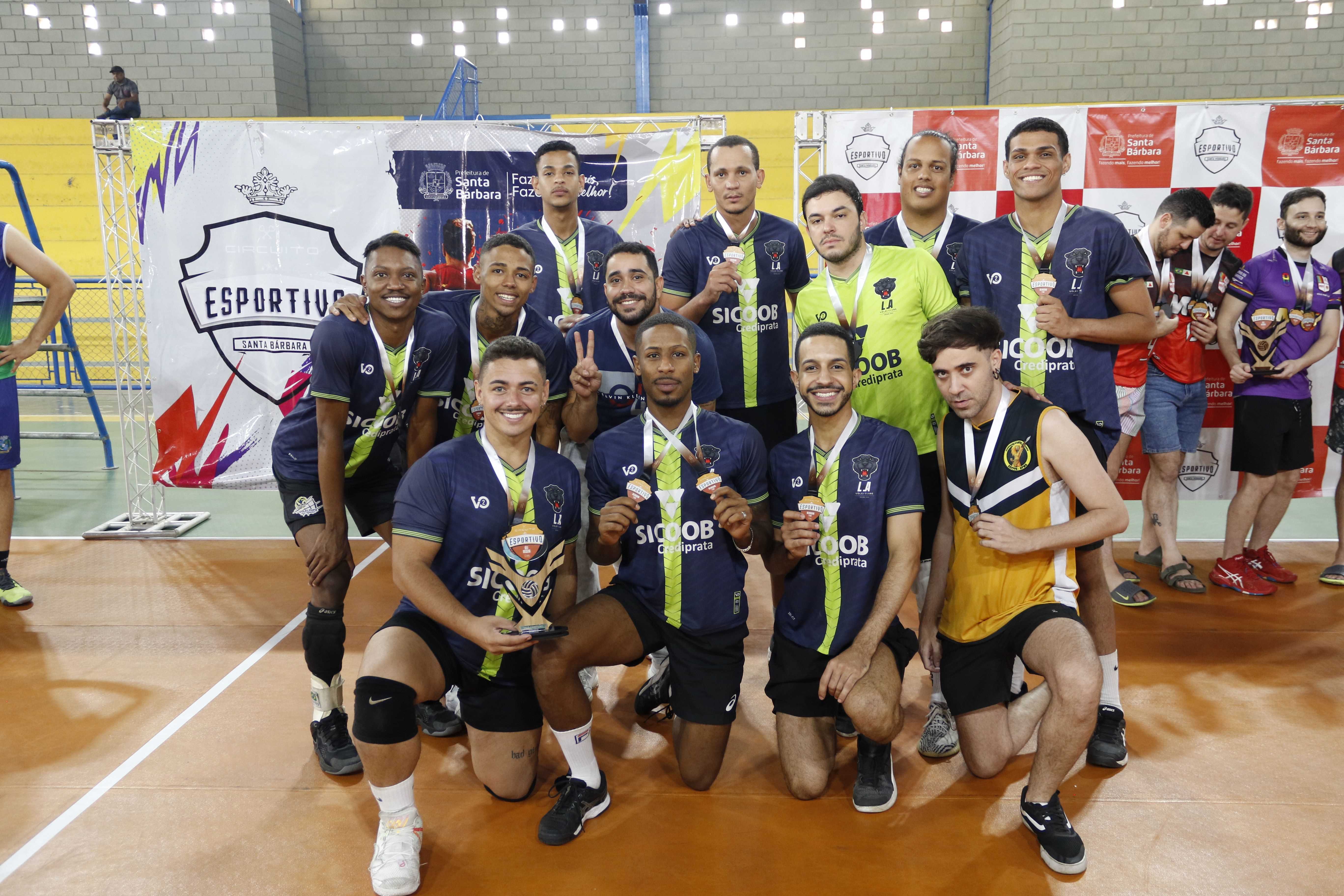 INICIOU O TORNEIO DE VÔLEI EM SANTA BÁRBARA DO SUL NA PRAÇA CENTRAL –  Assinck