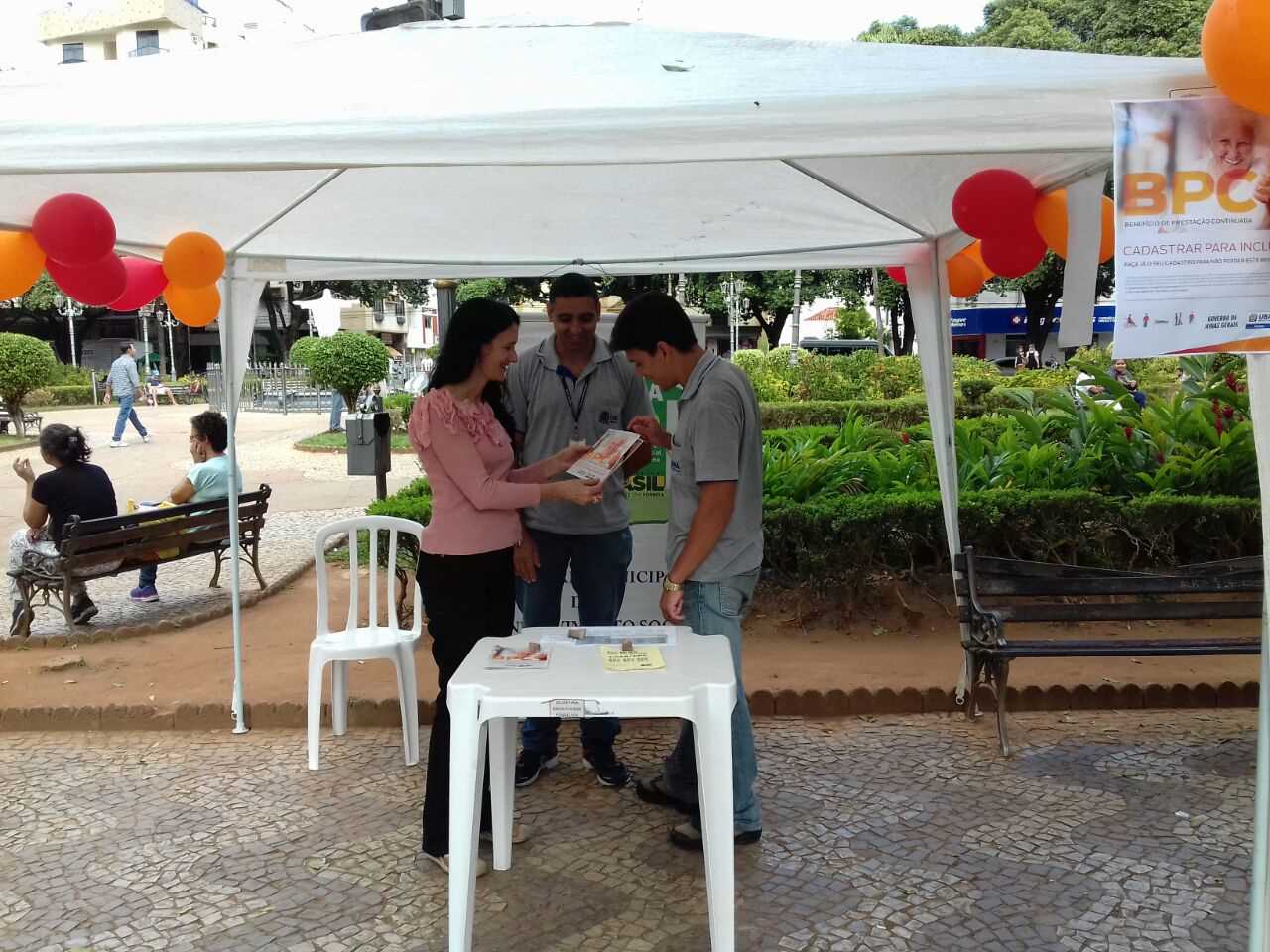 Prefeitura Municipal de Ubá - Bolsa Família convoca beneficiários para  atualização cadastral